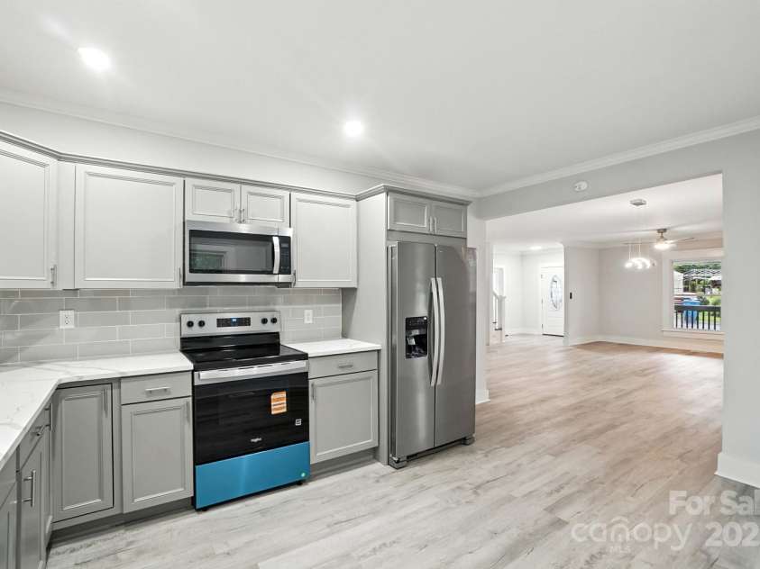 222 2nd Avenue, Albemarle, NC 28001.  MLS# CAR4289121, YatesRealty ID 33432. 