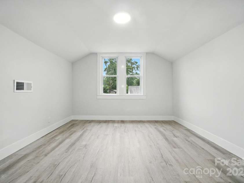 222 2nd Avenue, Albemarle, NC 28001.  MLS# CAR4289121, YatesRealty ID 33432. 