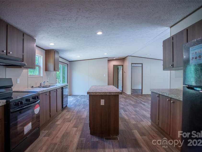 1455 Newfound Road, Leicester, NC 28748.  MLS# CAR4289010, YatesRealty ID 33433. 