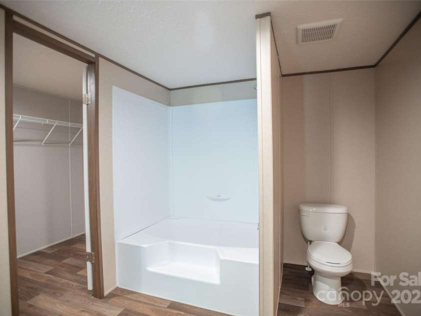 1455 Newfound Road, Leicester, NC 28748.  MLS# CAR4289010, YatesRealty ID 33433. 