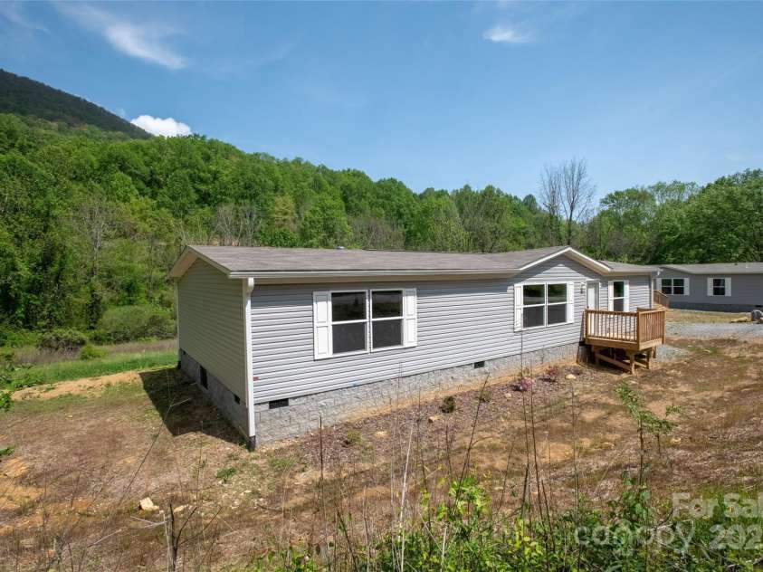 1455 Newfound Road, Leicester, NC 28748.  MLS# CAR4289010, YatesRealty ID 33433. 