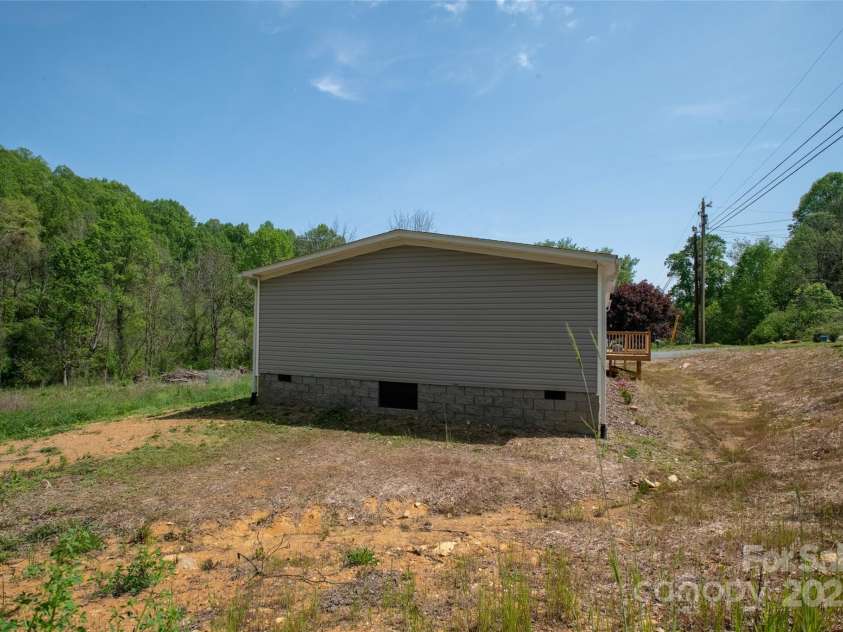 1455 Newfound Road, Leicester, NC 28748.  MLS# CAR4289010, YatesRealty ID 33433. 