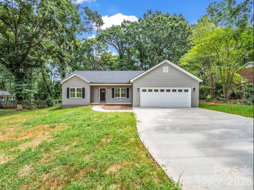190 Forest Hill Drive, Forest City, NC 28043.  MLS# CAR4414263, YatesRealty ID 33435. 