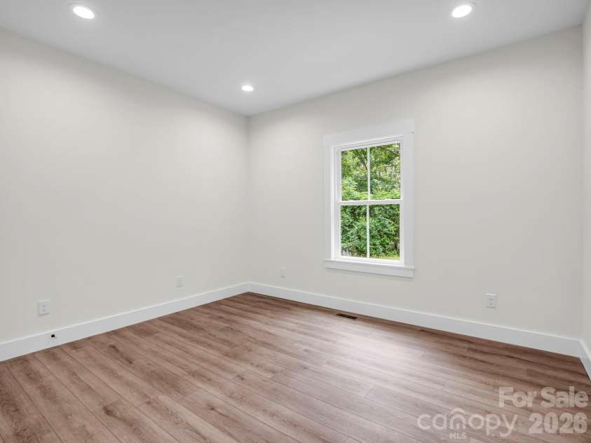 190 Forest Hill Drive, Forest City, NC 28043.  MLS# CAR4414263, YatesRealty ID 33435. 