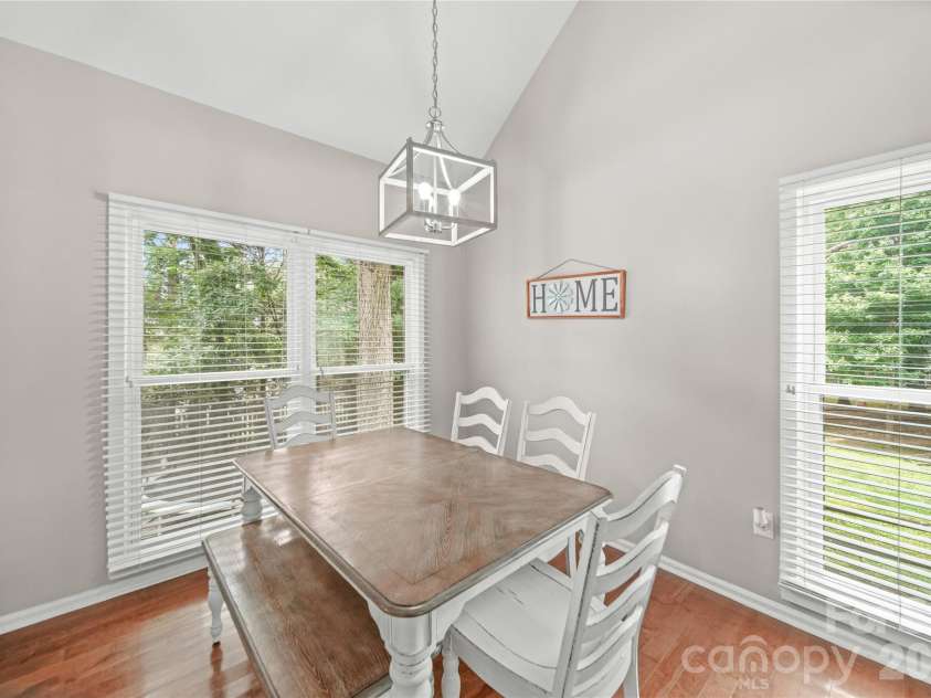 9924 Raddington Lane, Charlotte, NC 28269.  MLS# CAR4398259, YatesRealty ID 33436. 