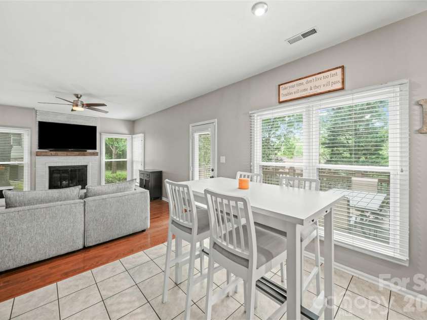 9924 Raddington Lane, Charlotte, NC 28269.  MLS# CAR4398259, YatesRealty ID 33436. 