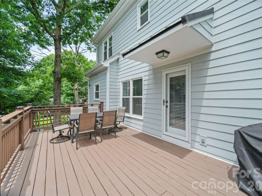 9924 Raddington Lane, Charlotte, NC 28269.  MLS# CAR4398259, YatesRealty ID 33436. 
