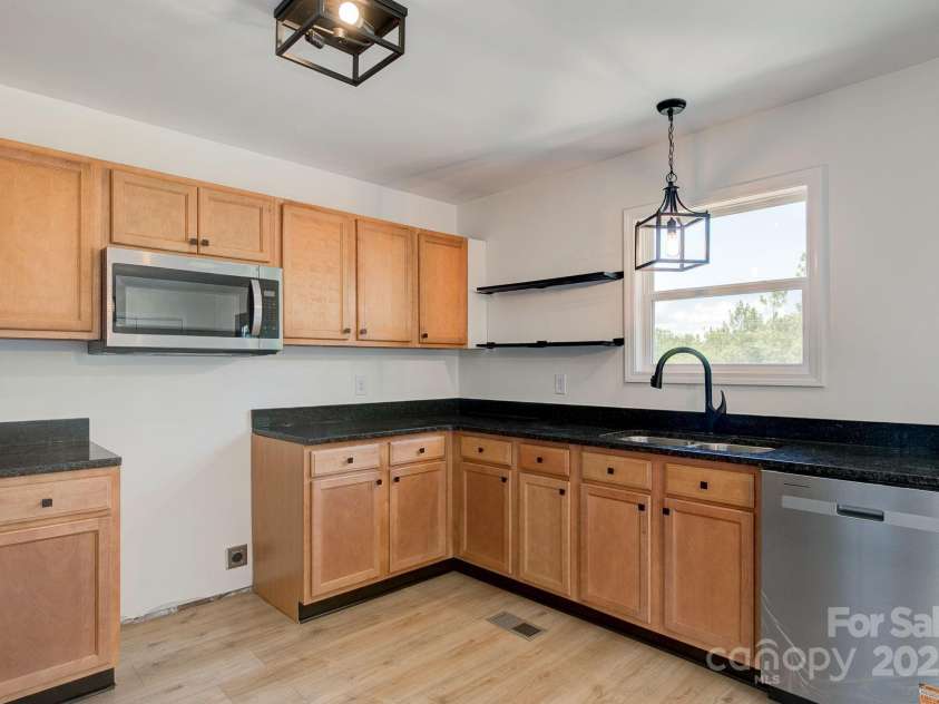 1228 Charlie Johnson Road, Kershaw, SC 29067.  MLS# CAR4281890, YatesRealty ID 33437. 