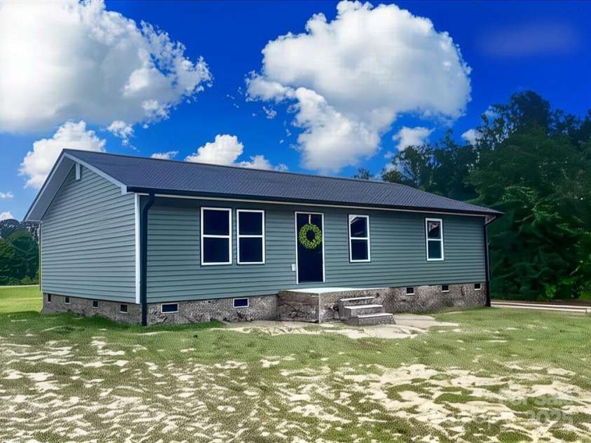 1228 Charlie Johnson Road, Kershaw, SC 29067.  MLS# CAR4281890, YatesRealty ID 33437. 