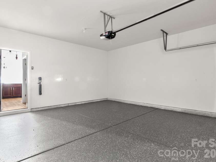 833 Georgia Oak Lane, Landis, NC 28088.  MLS# CAR4397551, YatesRealty ID 33437. 