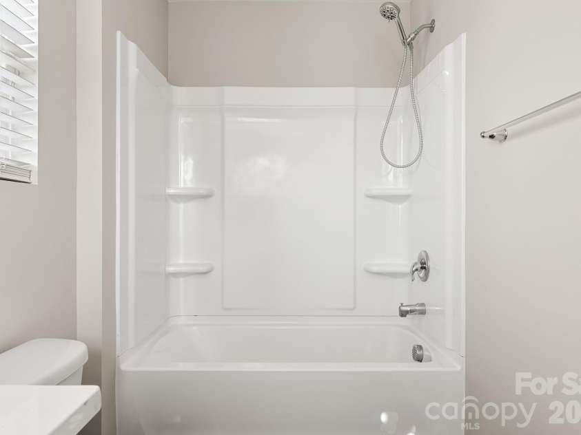 833 Georgia Oak Lane, Landis, NC 28088.  MLS# CAR4397551, YatesRealty ID 33437. 