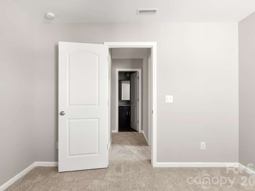 833 Georgia Oak Lane, Landis, NC 28088.  MLS# CAR4397551, YatesRealty ID 33437. 