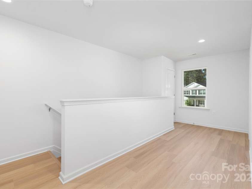 1121 Thayer Glen Court, Charlotte, NC 28213.  MLS# CAR4287397, YatesRealty ID 33438. Representation