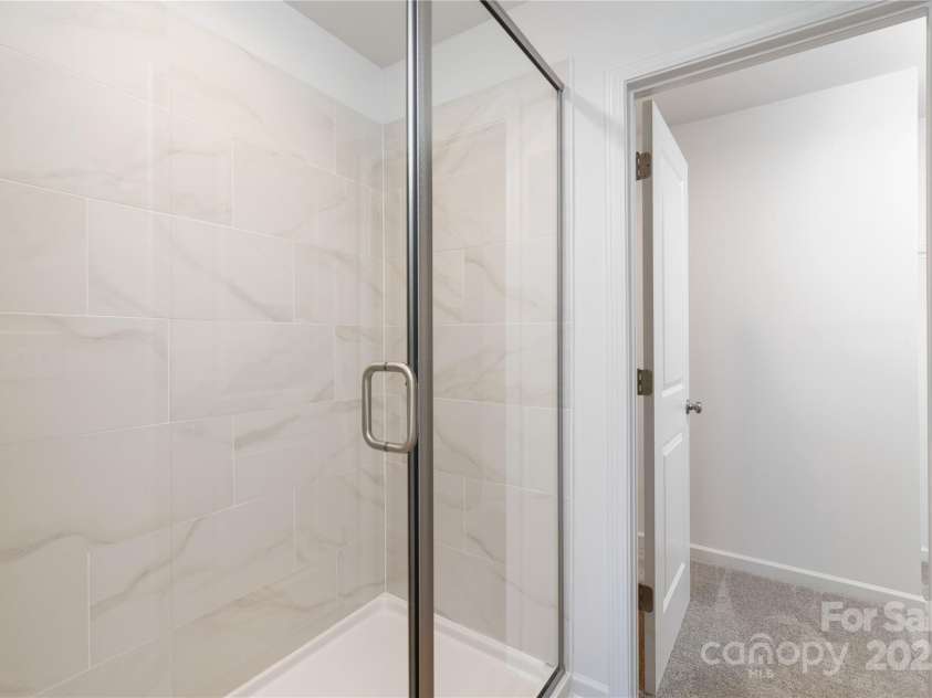 1121 Thayer Glen Court, Charlotte, NC 28213.  MLS# CAR4287397, YatesRealty ID 33438. Representation