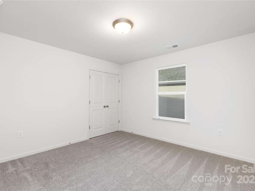 1121 Thayer Glen Court, Charlotte, NC 28213.  MLS# CAR4287397, YatesRealty ID 33438. Representation