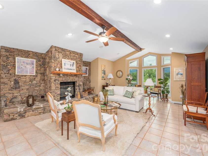94 Oakcrest Lane, Waynesville, NC 28786.  MLS# CAR4396856, YatesRealty ID 33438. 