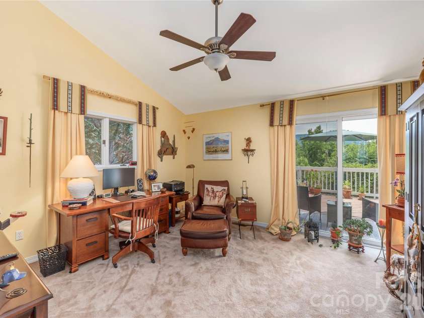 94 Oakcrest Lane, Waynesville, NC 28786.  MLS# CAR4396856, YatesRealty ID 33438. 