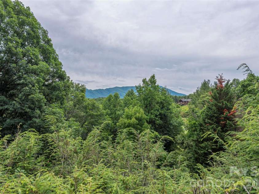 94 Oakcrest Lane, Waynesville, NC 28786.  MLS# CAR4396856, YatesRealty ID 33438. 