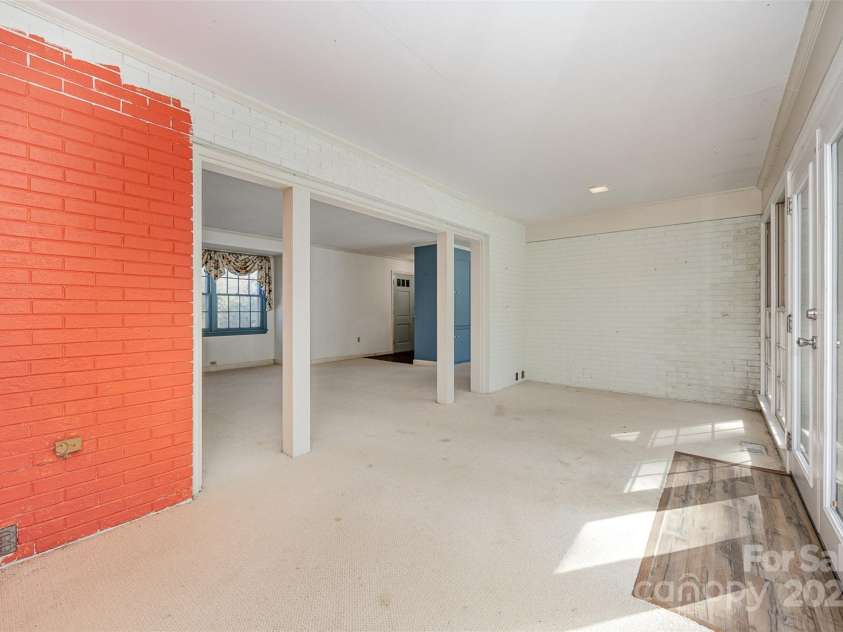 325 13th Street, Salisbury, NC 28144.  MLS# CAR4200768, YatesRealty ID 3344. 