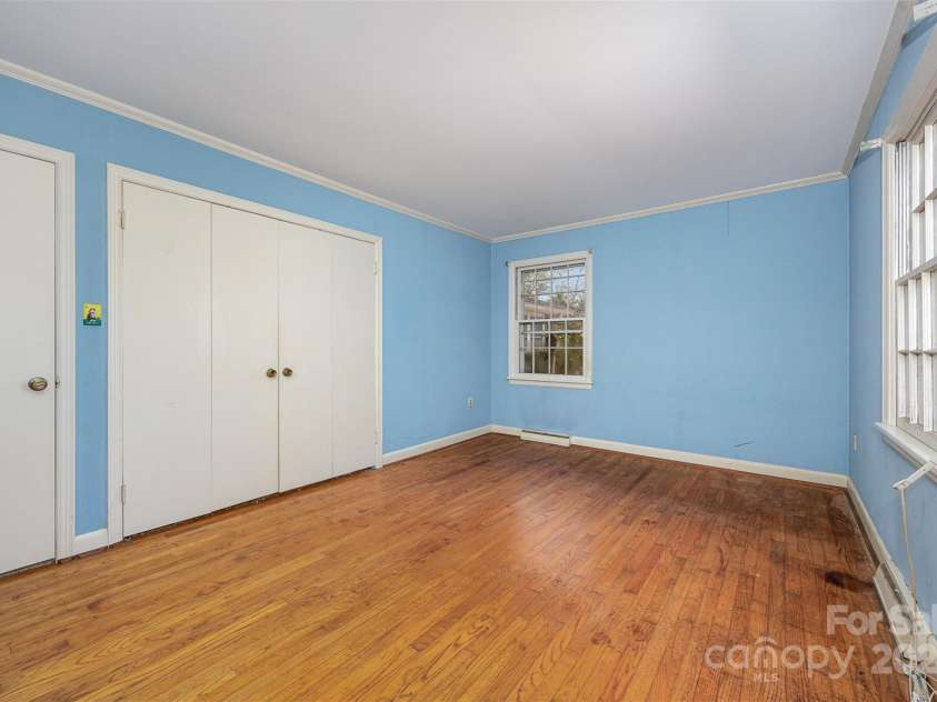 325 13th Street, Salisbury, NC 28144.  MLS# CAR4200768, YatesRealty ID 3344. 