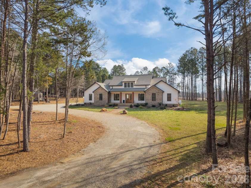 465 Baxx Drive, Salisbury, NC 28147.  MLS# CAR4354539, YatesRealty ID 3344. 
