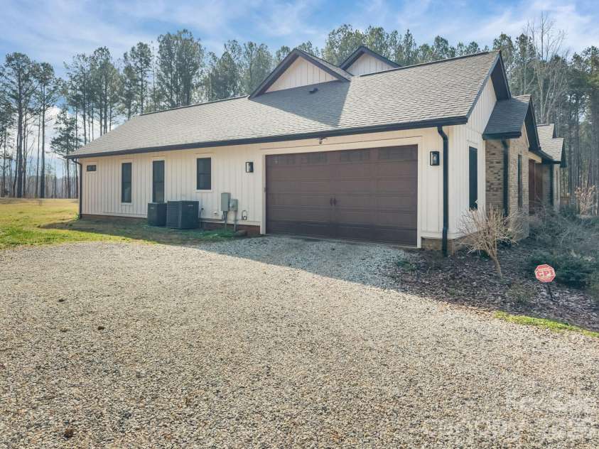 465 Baxx Drive, Salisbury, NC 28147.  MLS# CAR4354539, YatesRealty ID 3344. 