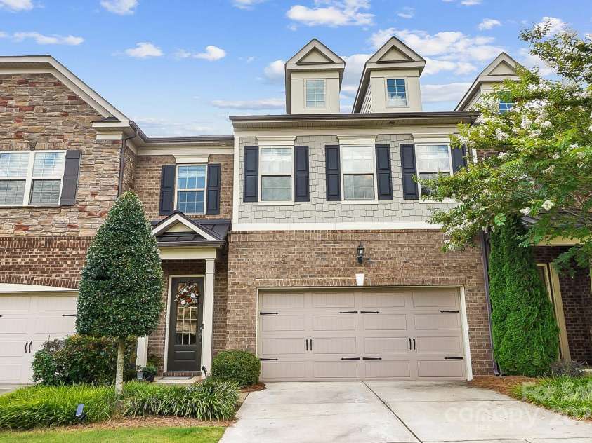10718 Campbell Commons Way, Charlotte, NC 28277.  MLS# CAR4292882, YatesRealty ID 33441. 