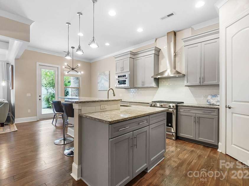 10718 Campbell Commons Way, Charlotte, NC 28277.  MLS# CAR4292882, YatesRealty ID 33441. 