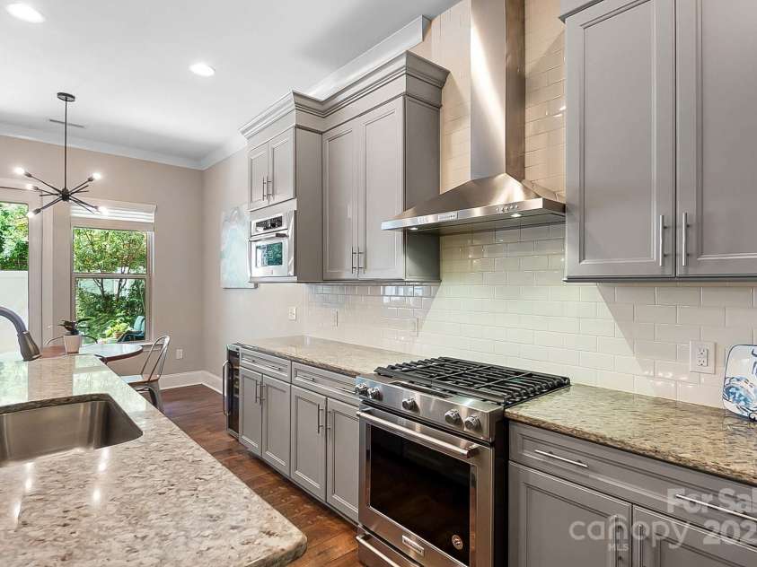 10718 Campbell Commons Way, Charlotte, NC 28277.  MLS# CAR4292882, YatesRealty ID 33441. 