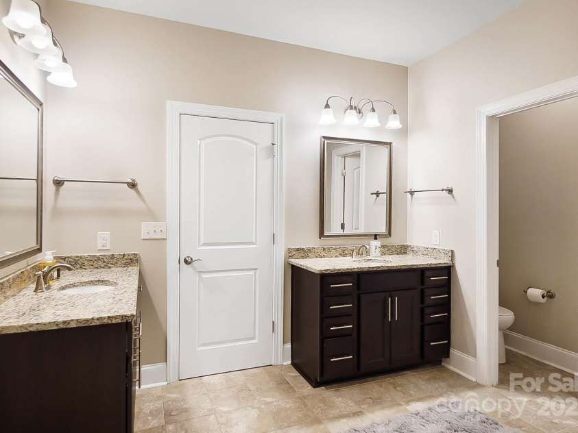 10718 Campbell Commons Way, Charlotte, NC 28277.  MLS# CAR4292882, YatesRealty ID 33441. 