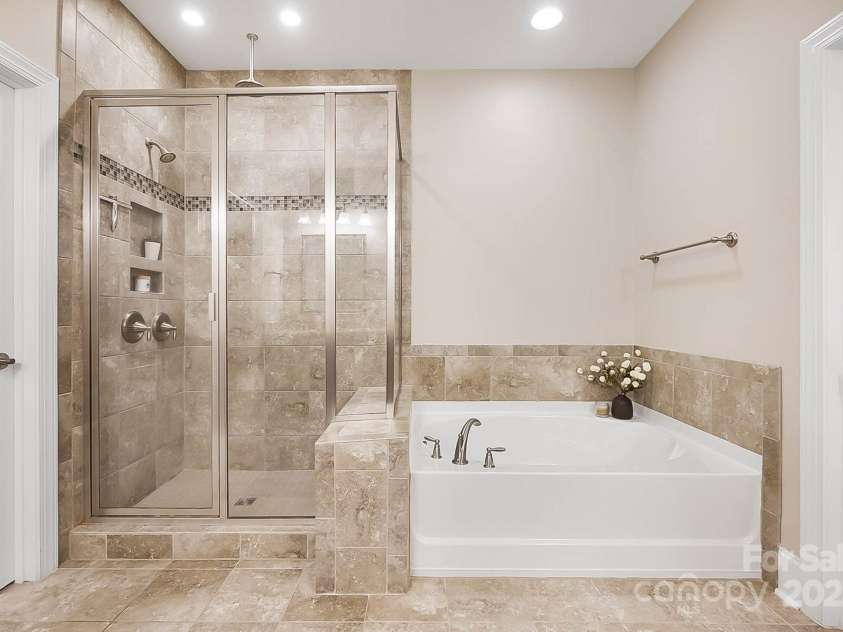 10718 Campbell Commons Way, Charlotte, NC 28277.  MLS# CAR4292882, YatesRealty ID 33441. 