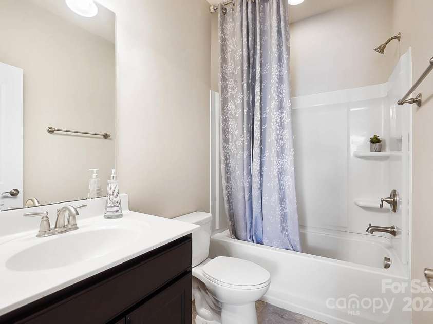 10718 Campbell Commons Way, Charlotte, NC 28277.  MLS# CAR4292882, YatesRealty ID 33441. 