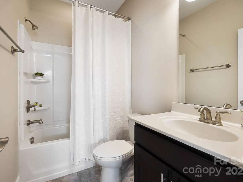 10718 Campbell Commons Way, Charlotte, NC 28277.  MLS# CAR4292882, YatesRealty ID 33441. 