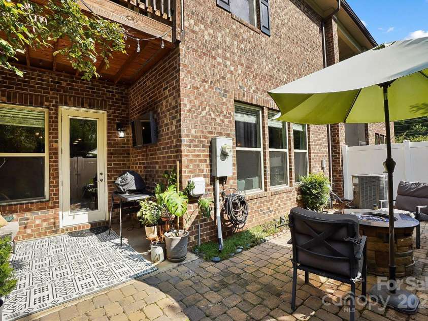 10718 Campbell Commons Way, Charlotte, NC 28277.  MLS# CAR4292882, YatesRealty ID 33441. 