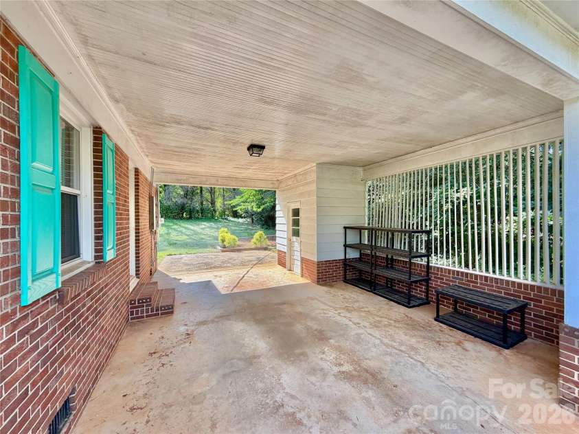 425 Bost Road, Morganton, NC 28655.  MLS# CAR4397179, YatesRealty ID 33441. 