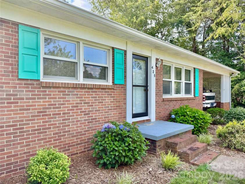 425 Bost Road, Morganton, NC 28655.  MLS# CAR4397179, YatesRealty ID 33441. 