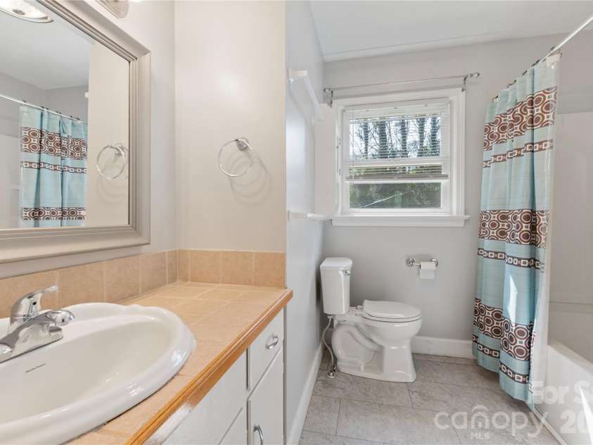 425 Bost Road, Morganton, NC 28655.  MLS# CAR4397179, YatesRealty ID 33441. 