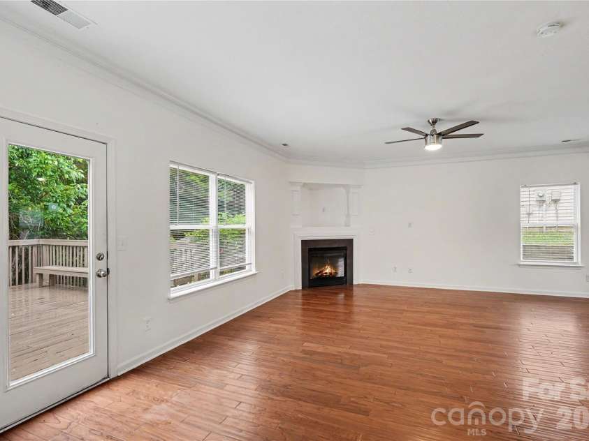 2823 Forest Grove Court, Charlotte, NC 28269.  MLS# CAR4398307, YatesRealty ID 33442. 