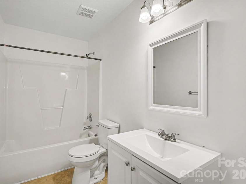 2823 Forest Grove Court, Charlotte, NC 28269.  MLS# CAR4398307, YatesRealty ID 33442. 