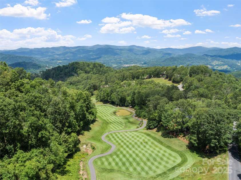 151 Austin Mountain Drive, Burnsville, NC 28714.  MLS# CAR4289442, YatesRealty ID 33443. 