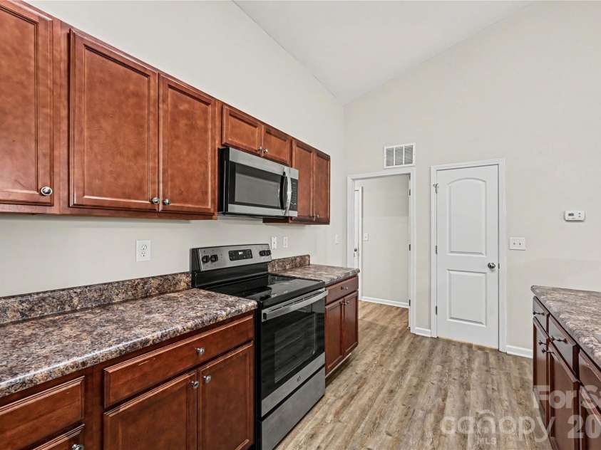1804 Woodbridge Drive, Salisbury, NC 28146.  MLS# CAR4398321, YatesRealty ID 33443. 