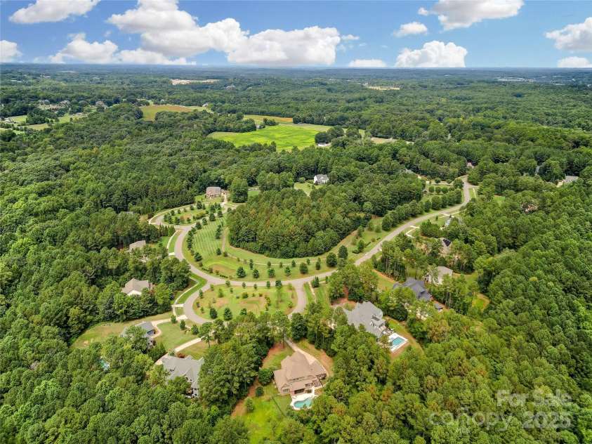 13800 Pavilion Estates Drive, Huntersville, NC 28078.  MLS# CAR4288379, YatesRealty ID 33444. 