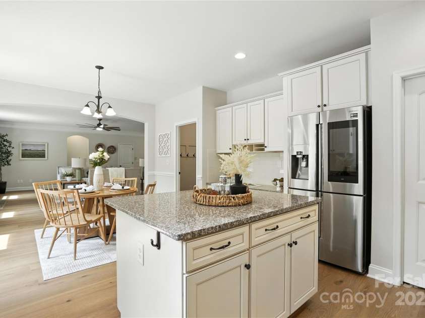 13800 Pavilion Estates Drive, Huntersville, NC 28078.  MLS# CAR4288379, YatesRealty ID 33444. 