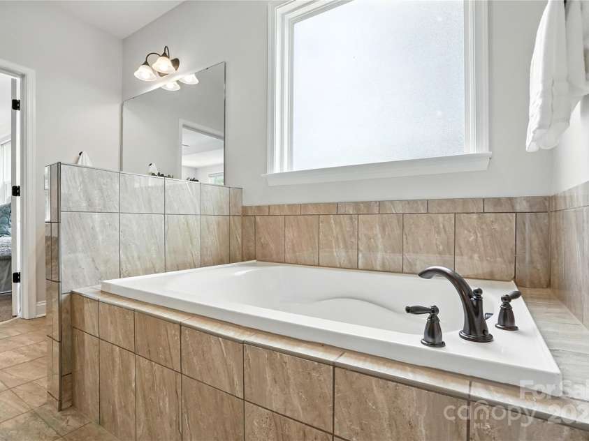 13800 Pavilion Estates Drive, Huntersville, NC 28078.  MLS# CAR4288379, YatesRealty ID 33444. 