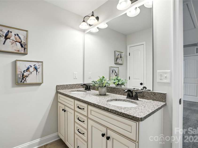 13800 Pavilion Estates Drive, Huntersville, NC 28078.  MLS# CAR4288379, YatesRealty ID 33444. 