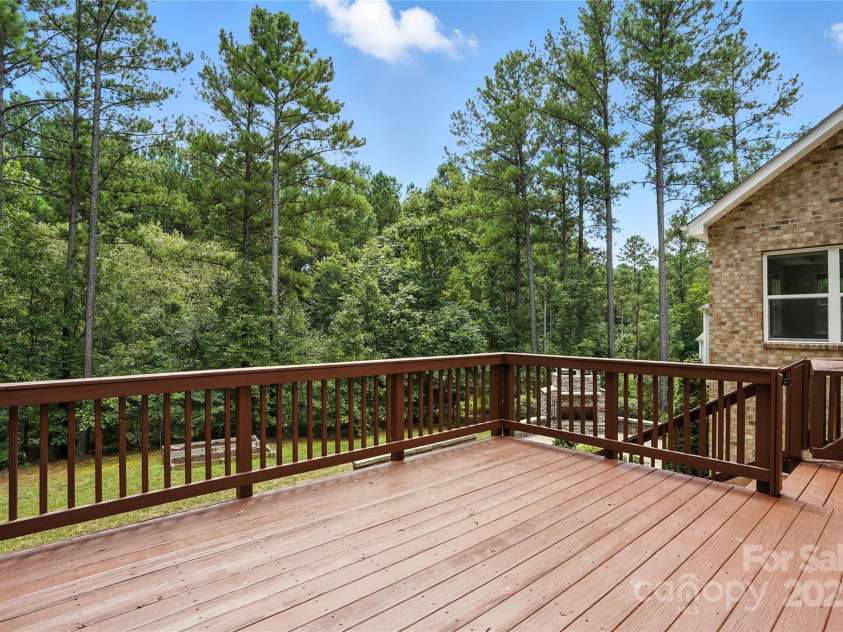 13800 Pavilion Estates Drive, Huntersville, NC 28078.  MLS# CAR4288379, YatesRealty ID 33444. 
