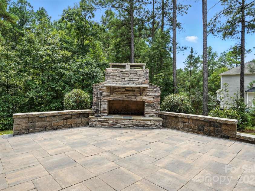 13800 Pavilion Estates Drive, Huntersville, NC 28078.  MLS# CAR4288379, YatesRealty ID 33444. 