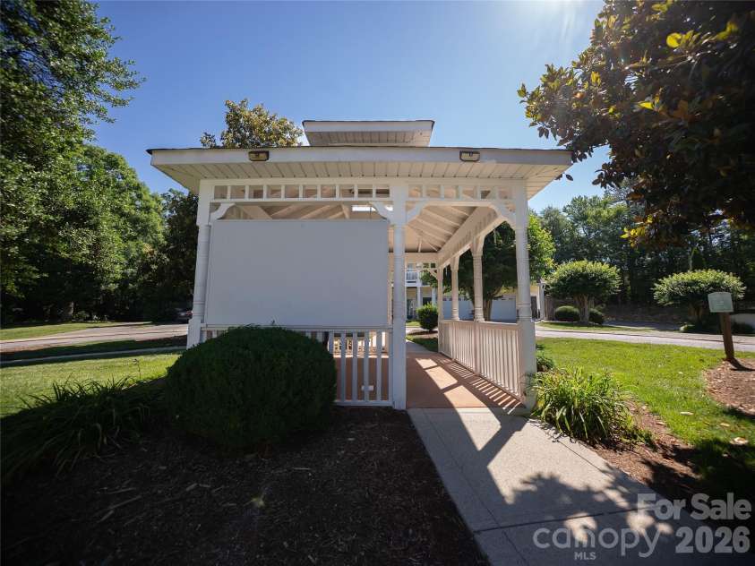 1392 21st Avenue, Hickory, NC 28601.  MLS# CAR4394397, YatesRealty ID 33446. 