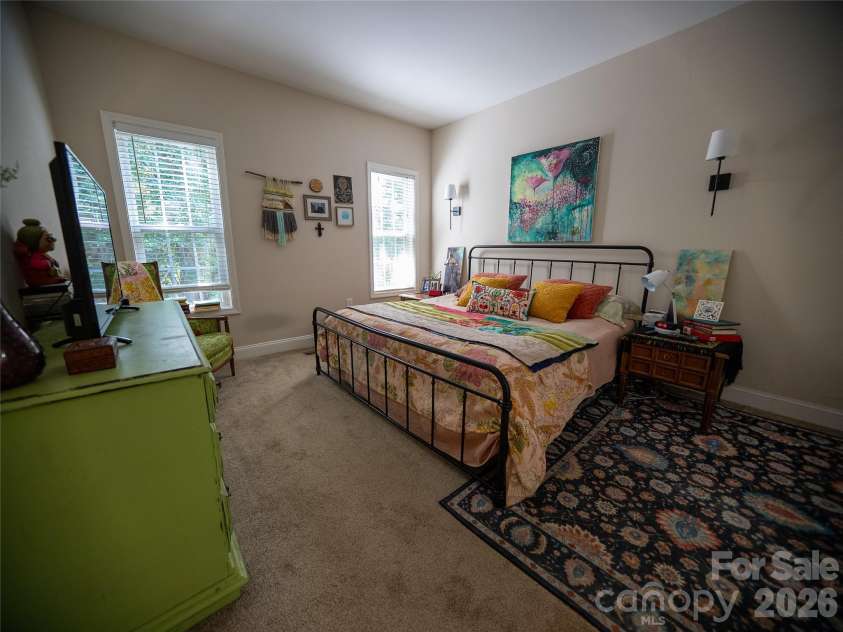 1392 21st Avenue, Hickory, NC 28601.  MLS# CAR4394397, YatesRealty ID 33446. 