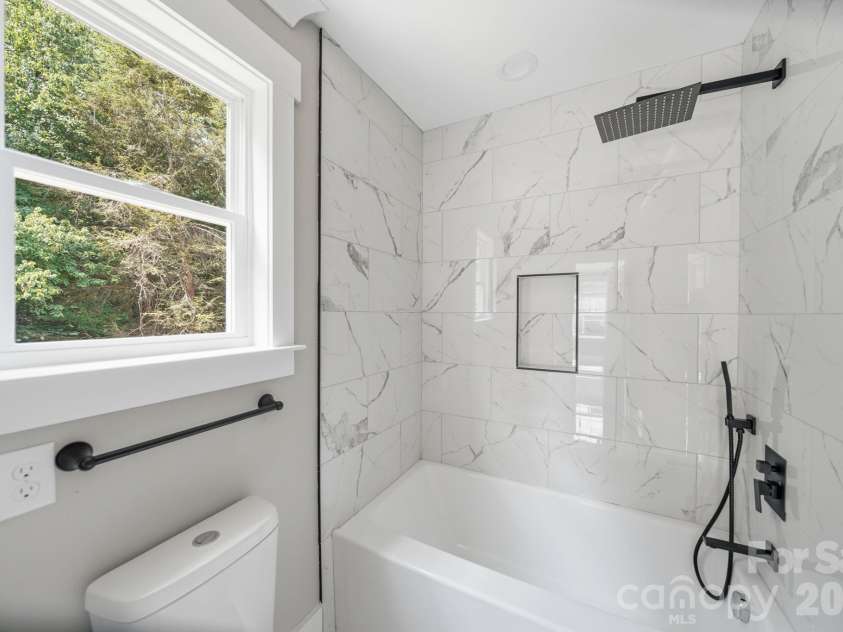 1829 Kingsley Street, Albemarle, NC 28001.  MLS# CAR4398042, YatesRealty ID 33447. 